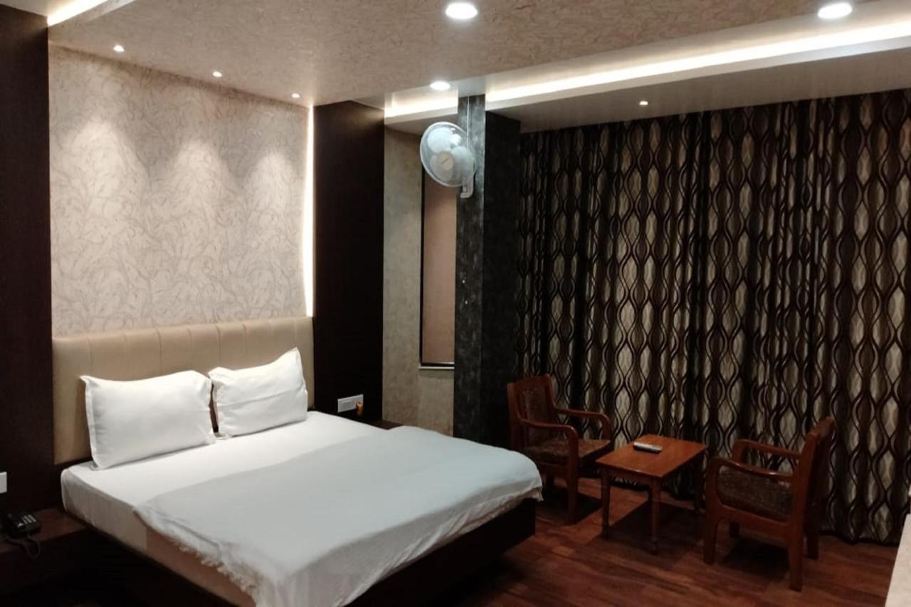 Hotel Park Regency Gorakhpur Exterior photo