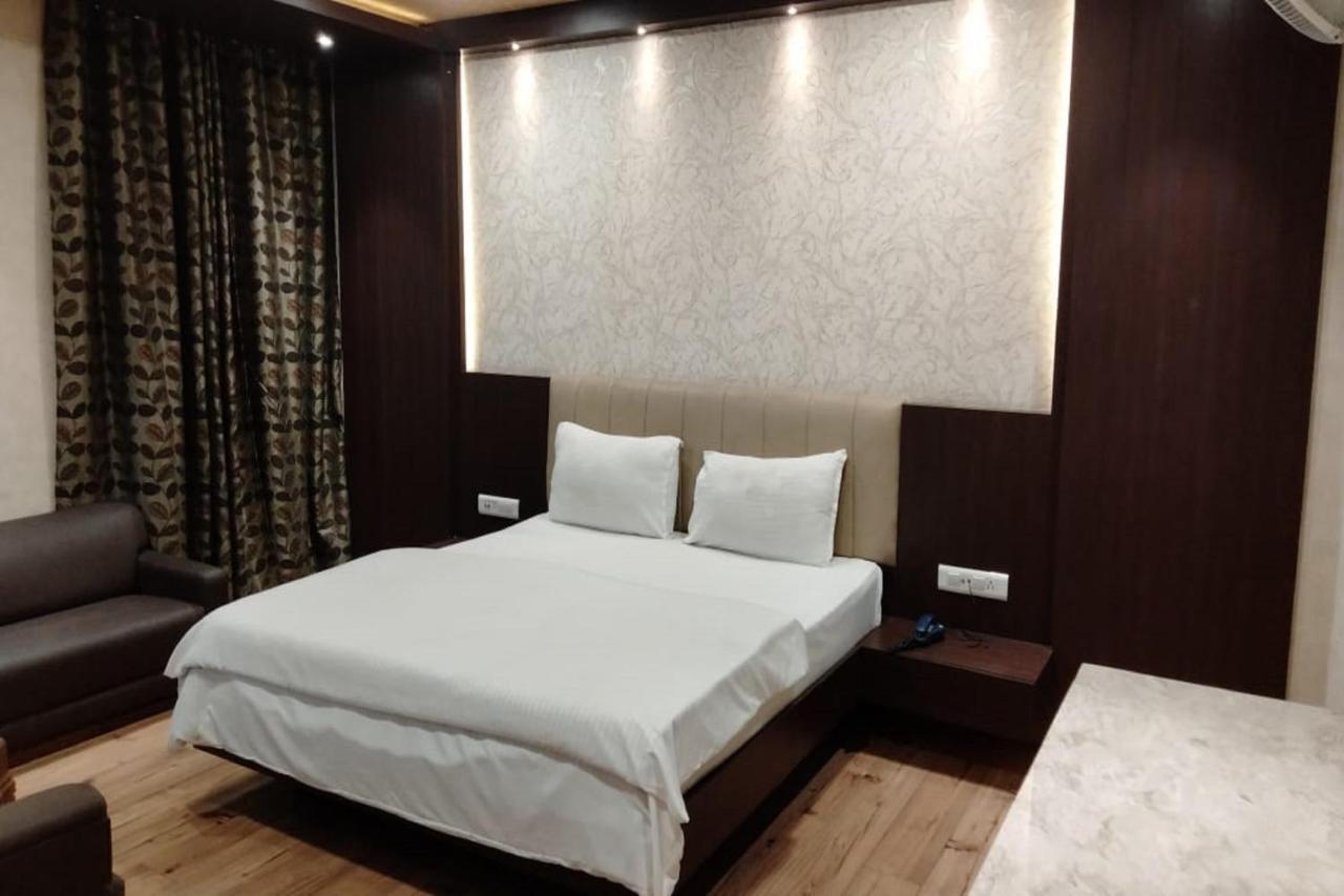 Hotel Park Regency Gorakhpur Exterior photo