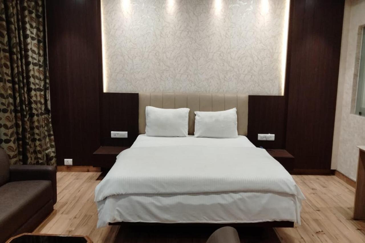 Hotel Park Regency Gorakhpur Exterior photo