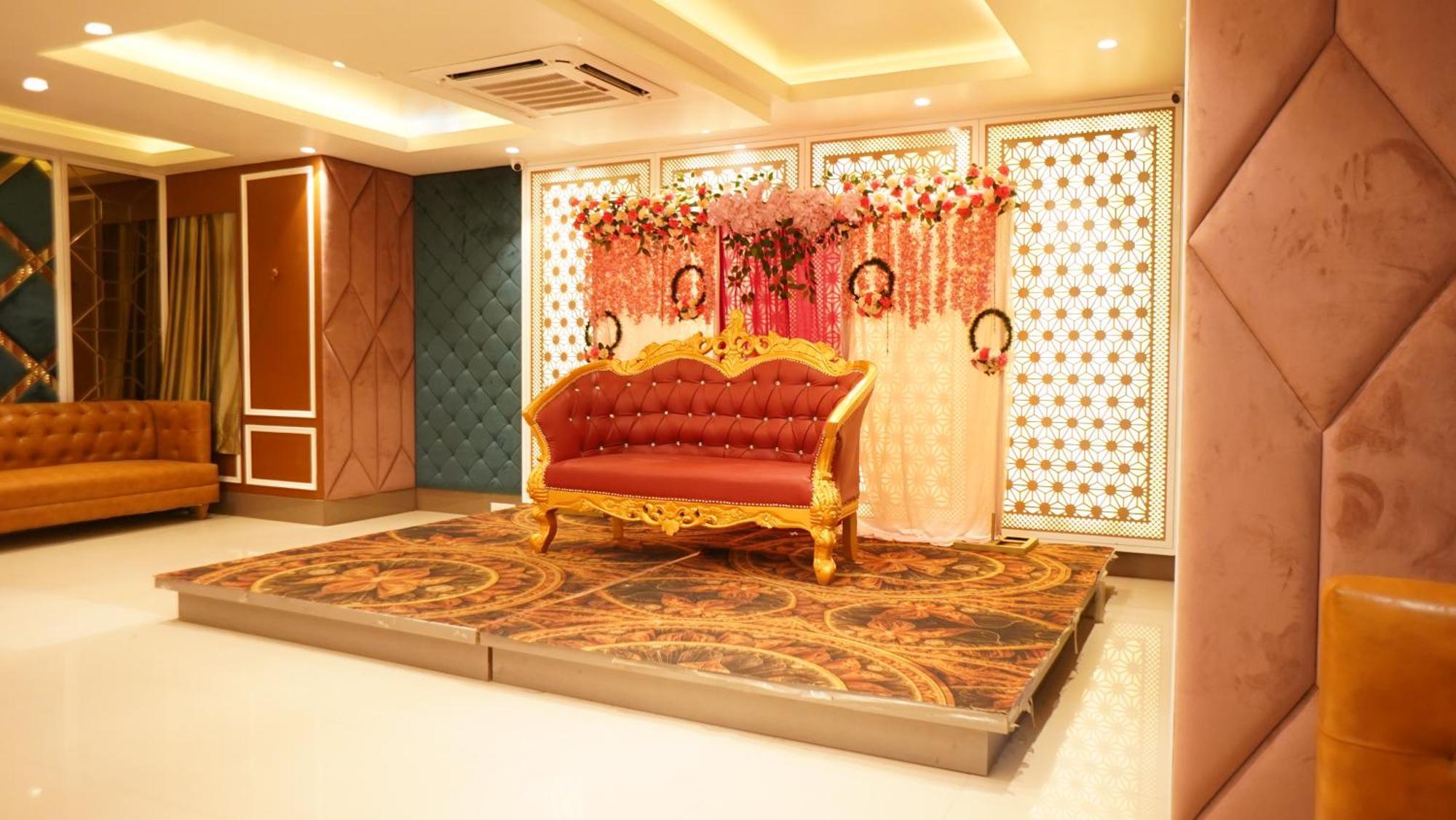 Hotel Park Regency Gorakhpur Exterior photo